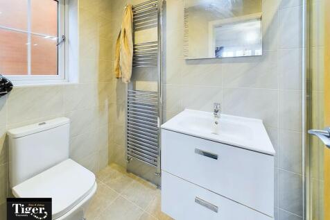 CAM02176G0-PR0377...