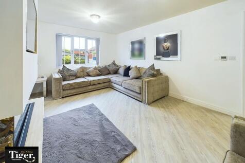 CAM02176G0-PR0377...