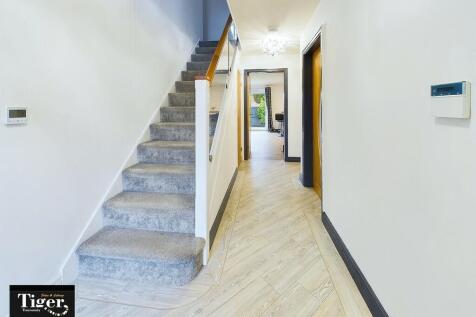 CAM02176G0-PR0377...