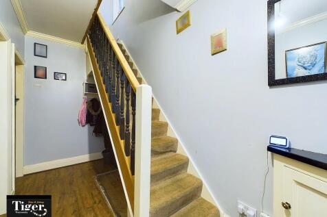 CAM02176G0-PR0419...