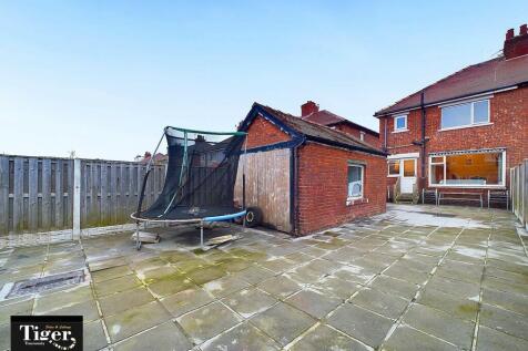 CAM02176G0-PR0419...