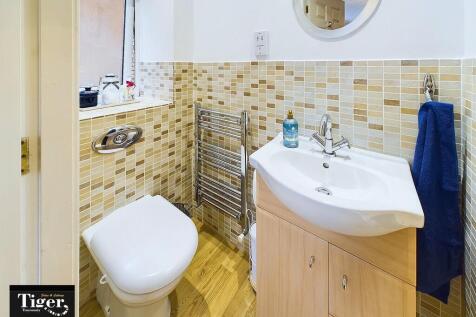 CAM02176G0-PR0450...