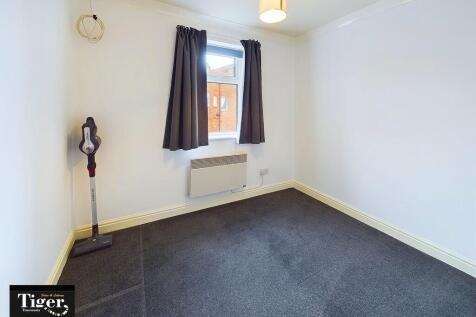 CAM02176G0-PR0421...