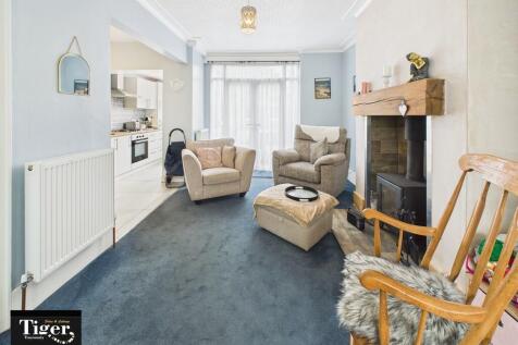 CAM02176G0-PR0627...