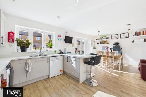 CAM03440G0-PR0425...