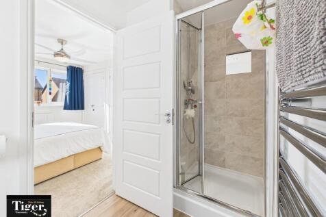 CAM03440G0-PR0425...