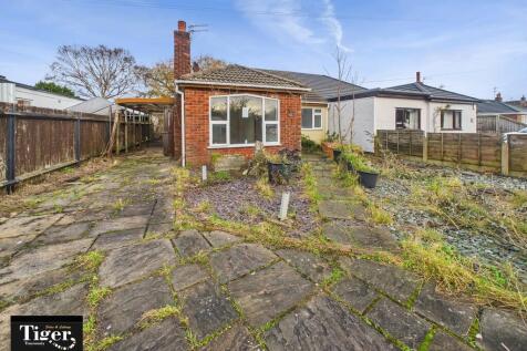 CAM02176G0-PR0767...