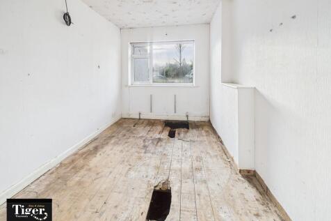 CAM02176G0-PR0767...