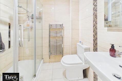 CAM02176G0-PR0773...