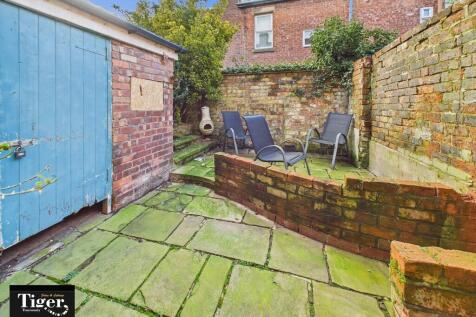 CAM02176G0-PR0779...