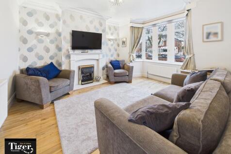 CAM02176G0-PR0777...