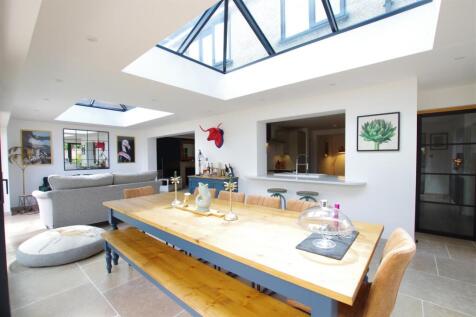 Open Plan Living &amp; Dining