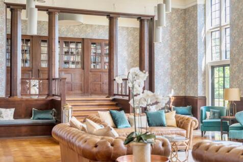 Communal Reading Room