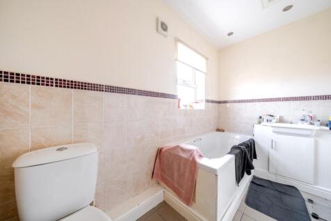 1298474-6-685d4f7add367