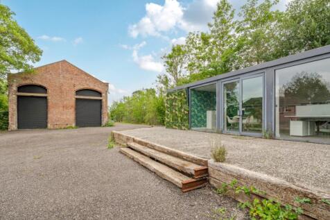 1326306-10-6882bb6161799