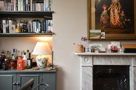 Bedroom/study
