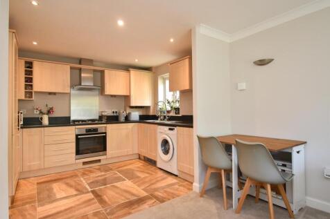 Living space &amp; kitchen