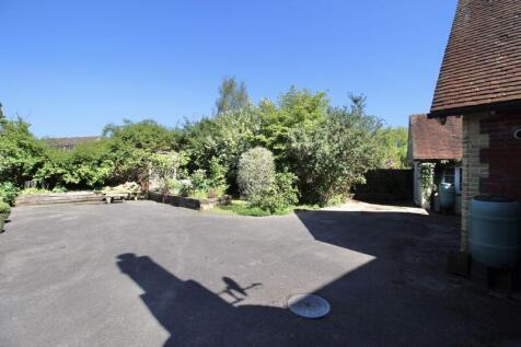 Parking/Garden