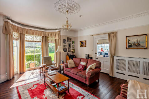 8591206-interiorw...