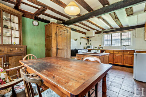 8605533-interiorW...