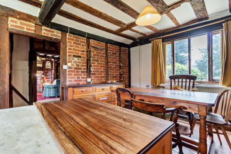 8605533-interior0...
