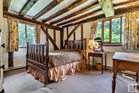 8605533-interiorW...