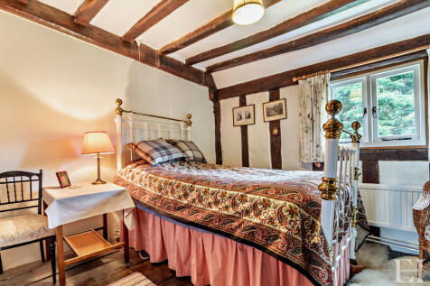 8605533-interiorW...
