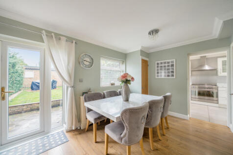 1382180-15-691d94...