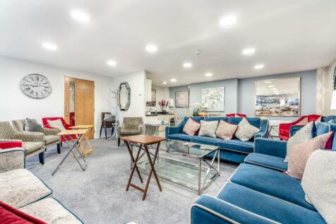 8577342-interior01.jpg
