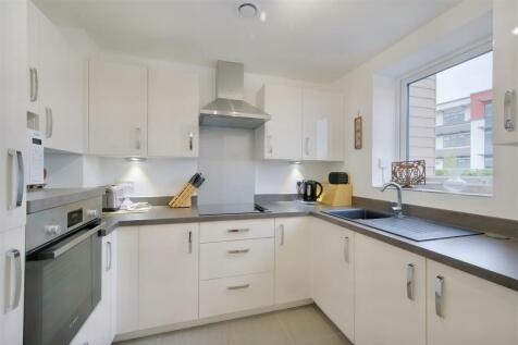 8547670-interior29.JPG