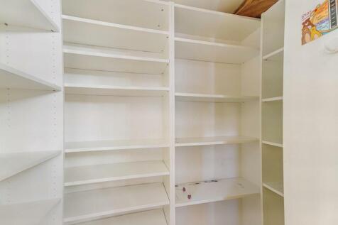 8549357-interior05 (Medium).JPG