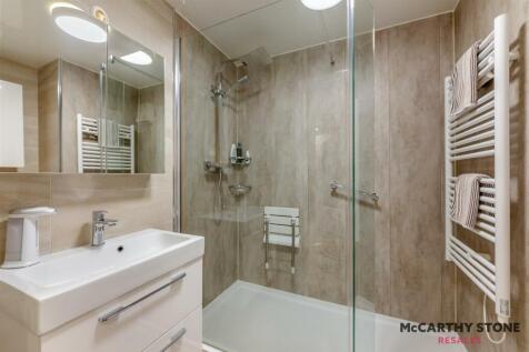 8588496-interior01.jpg