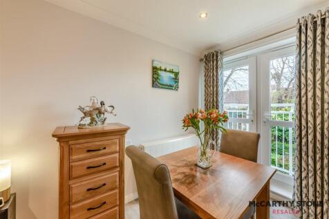 8588496-interior07.jpg