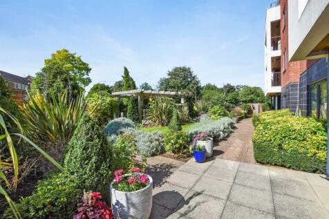 05-GCMCS - 15 Landmark Place - Garden -Original (1