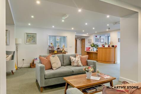 Homeowners Lounge