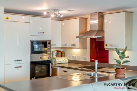 8584537-interior08.jpg