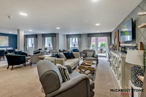 Homeowners Lounge