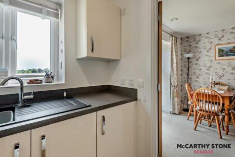 8603331-interior10-800.JPG