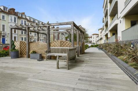 Tudor Rose Court Photos (1).jpg