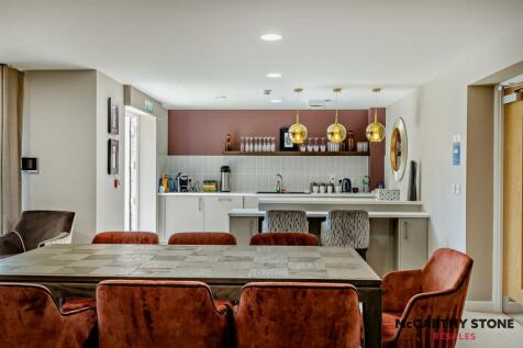 8598437-interior04-800.jpg