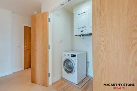 8606949-interior03-800.jpg