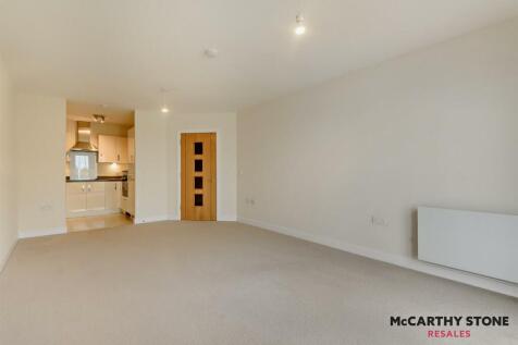 8604359-interior02-800.JPG