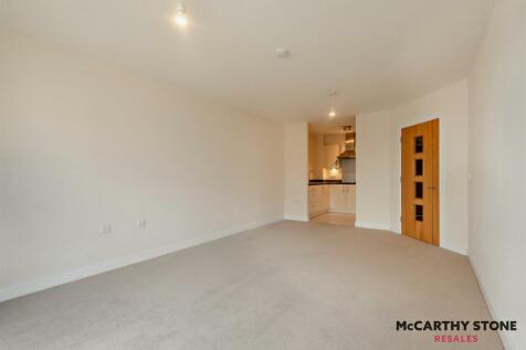 8604359-interior03-800.JPG