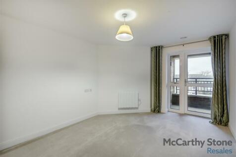 8630506-interior08.jpg