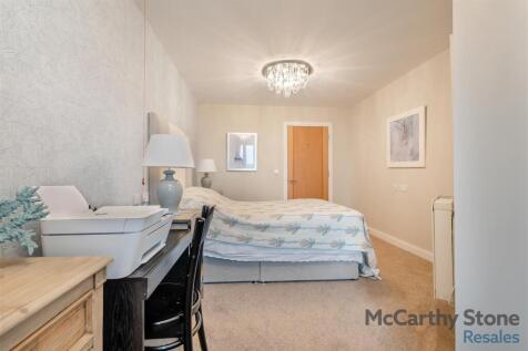 8633325-interior06.jpg