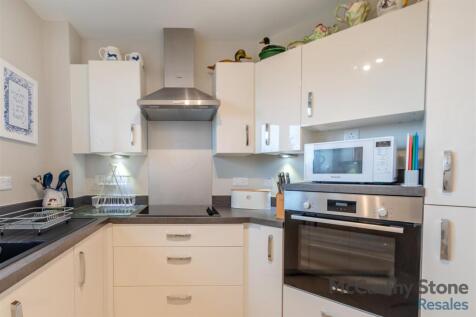 8633325-interior18.jpg
