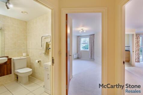 Entrance Hall: