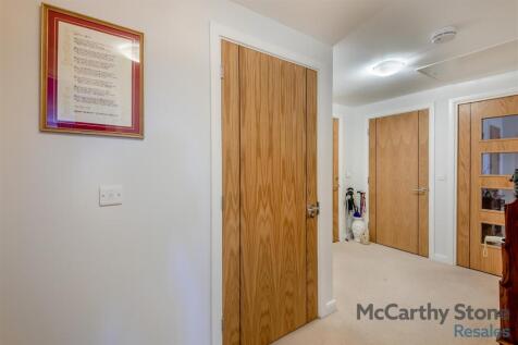 8637756-interior03.jpg