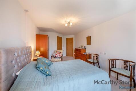 8637756-interior15.jpg