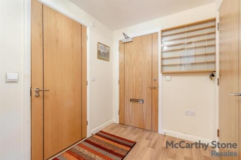 8638110-interior14.jpg